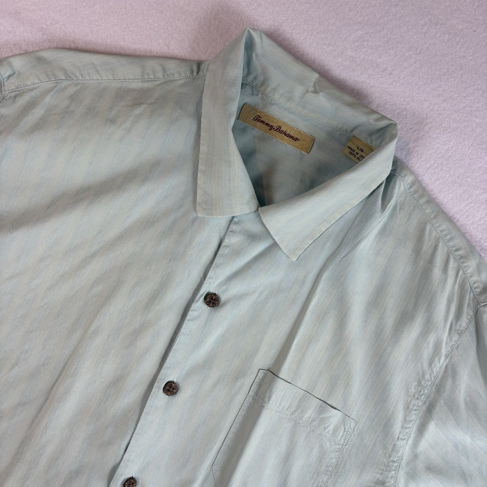 Tommy Bahama Mens Button Up Shirt L 100% Silk Textured Light Blue-Green